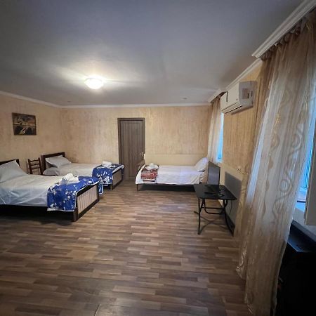Cozy Apartment In The Centre Of Кутаиси Экстерьер фото