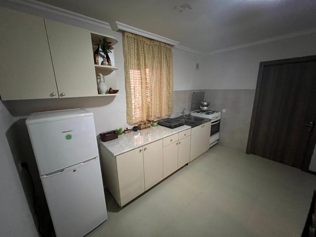 Cozy Apartment In The Centre Of Кутаиси Экстерьер фото