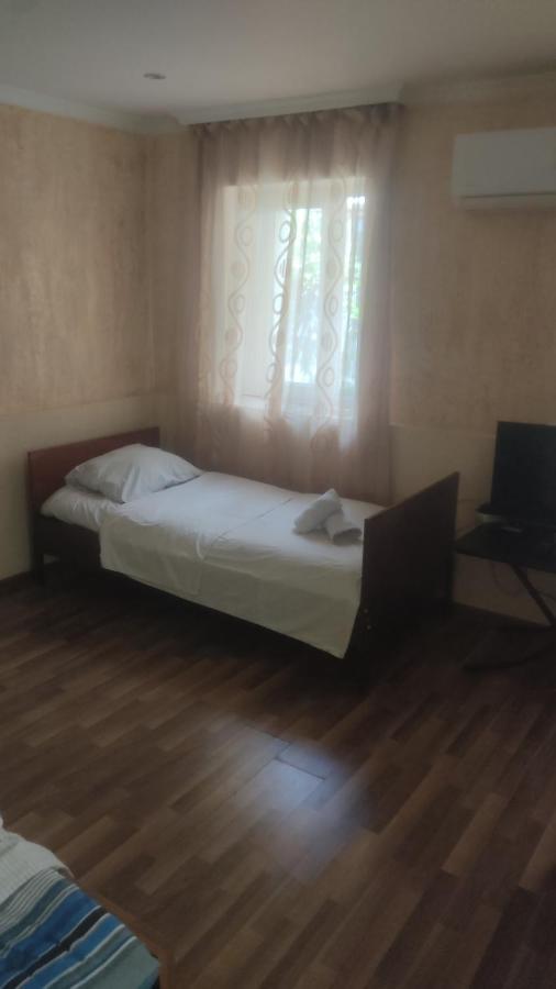 Cozy Apartment In The Centre Of Кутаиси Экстерьер фото
